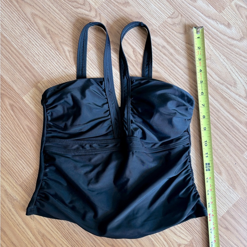 Black swim top • bustier corset type classy wear pads front lined